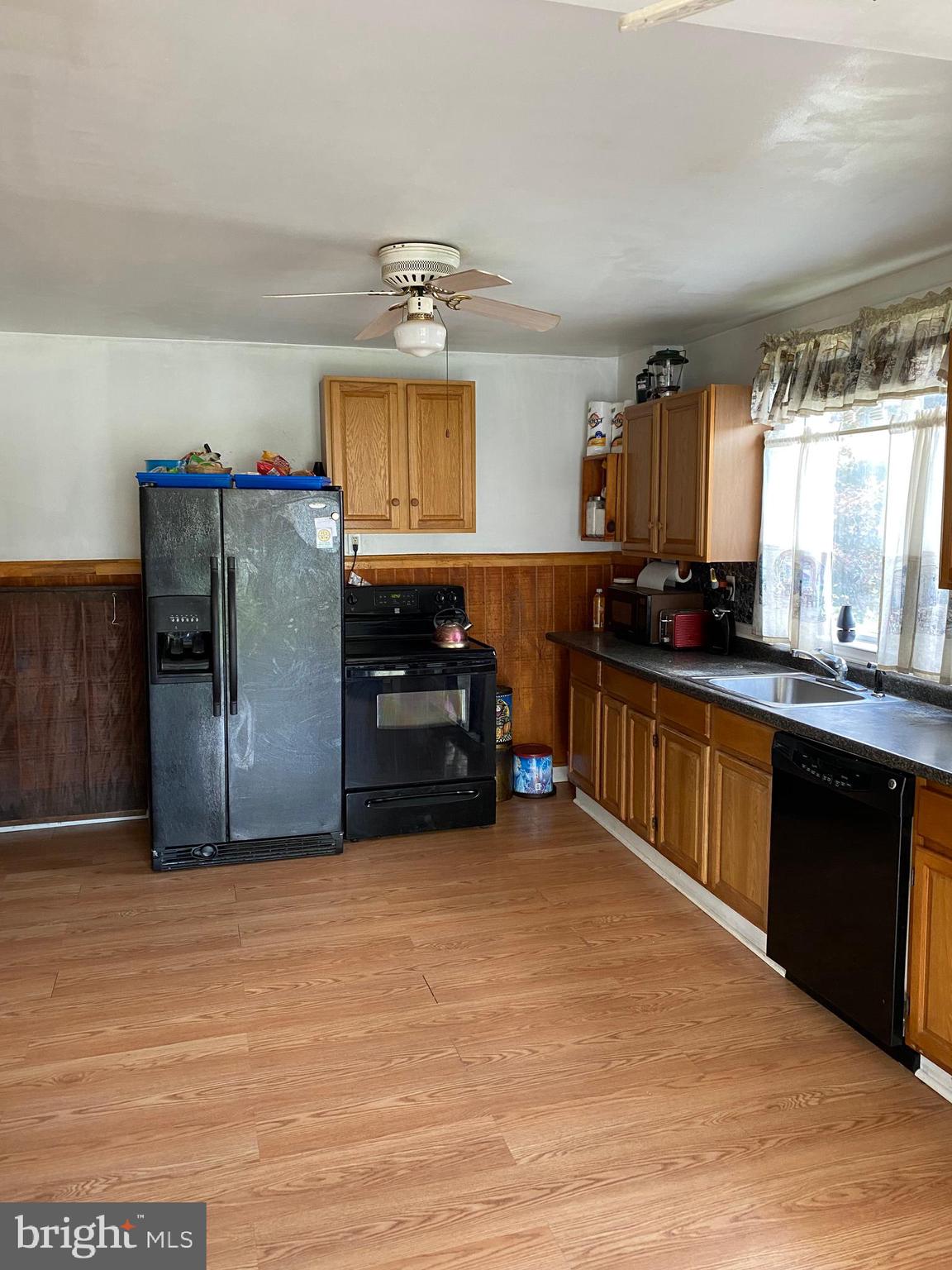 171 Valley Road Birdsboro, PA 19508 - Photo 5 of 17 Kitchen