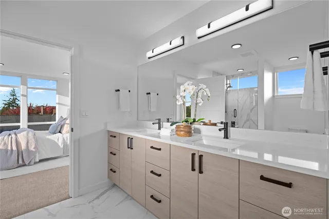 $1,198,000 | 1704 North 47th Street, Seattle, WA 98103