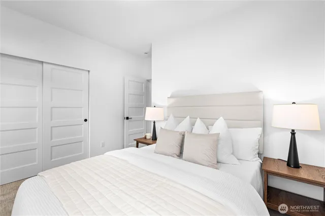 $1,198,000 | 1704 North 47th Street, Seattle, WA 98103