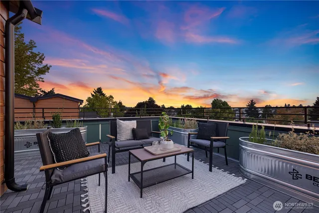 $1,198,000 | 1704 North 47th Street, Seattle, WA 98103