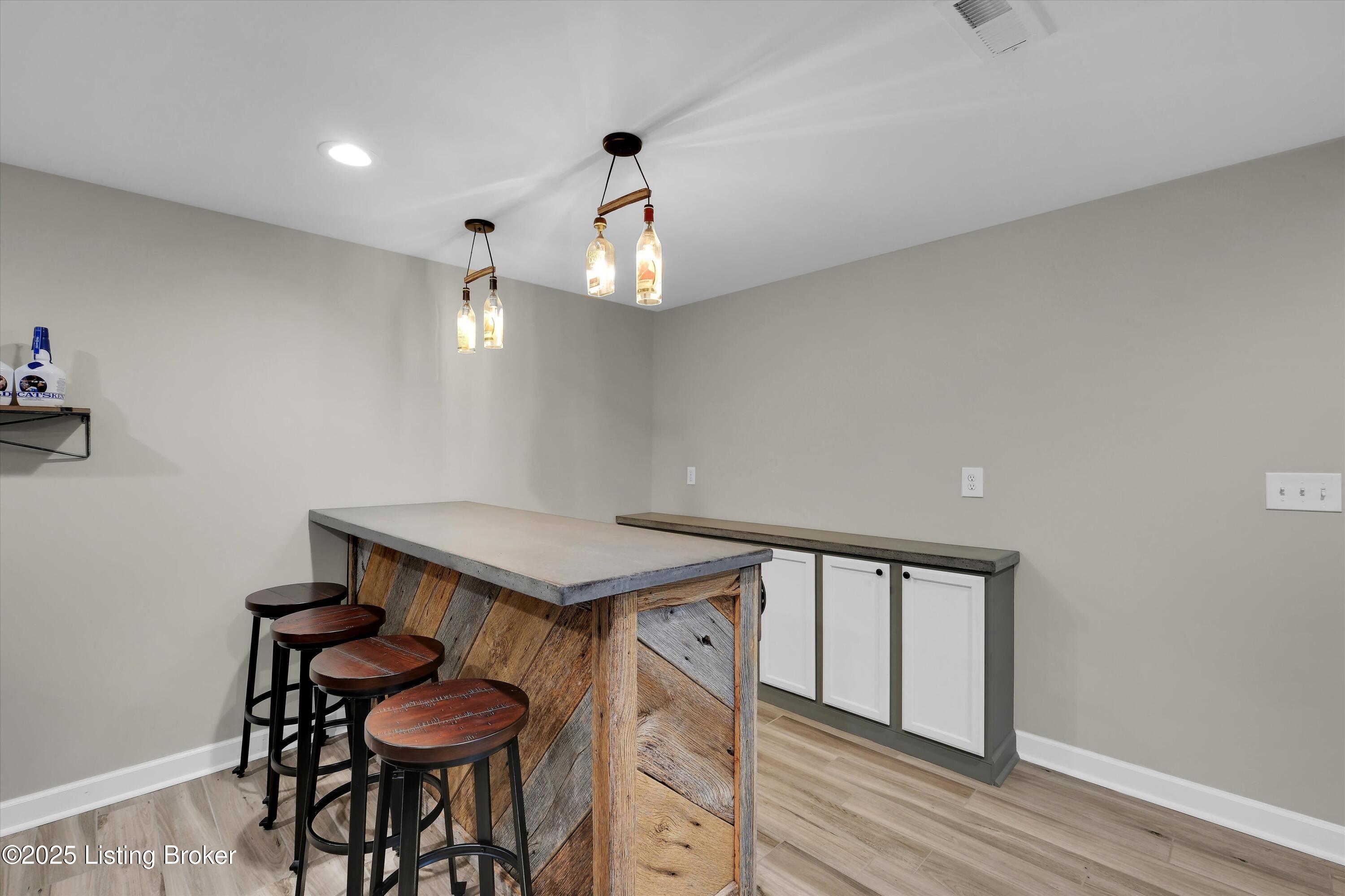 2807 Wareham Road Louisville, KY 40242 - Photo 28 of 39 43-2807 Wareham Rd
