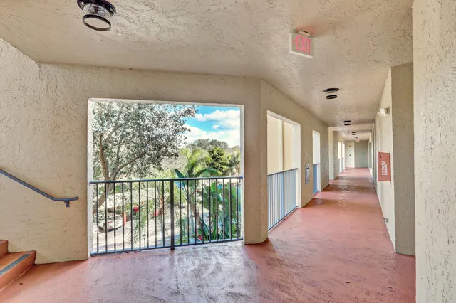 $2,800 | 800 Uno Lago Drive, Unit 305, Juno Beach, FL 33408