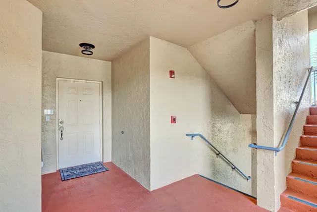 $2,800 | 800 Uno Lago Drive, Unit 305, Juno Beach, FL 33408