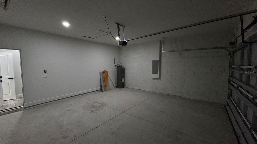 16884 Southwest 39th Circle Ocala, FL 34472 - Photo 24 of 29 a view of a room with an empty space