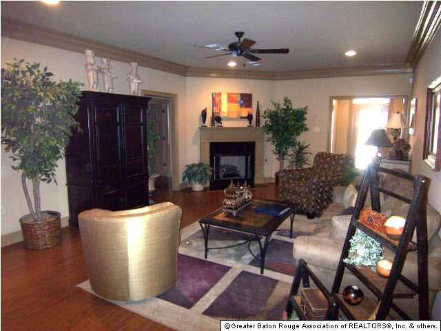 11110 Boardwalk Drive, Unit 29 Baton Rouge, LA 70816 - Photo 2 of 7