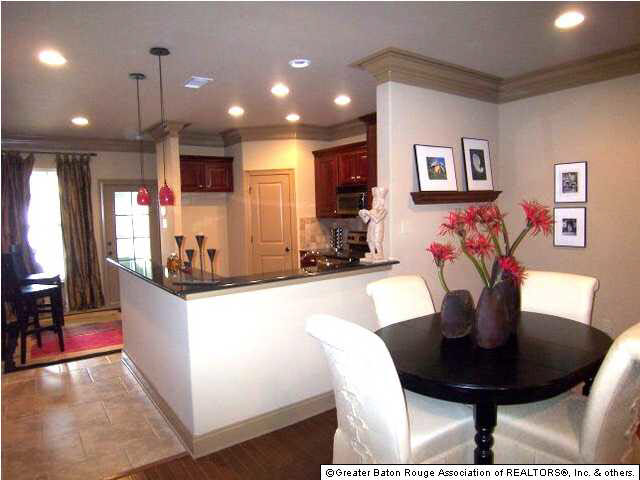 11110 Boardwalk Drive, Unit 29 Baton Rouge, LA 70816 - Photo 4 of 7