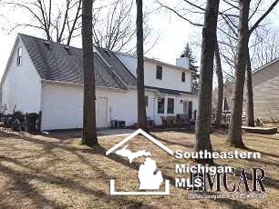 7357 Forest Valley Road Lambertville, MI 48144 - Photo 3 of 15 21429863-2.JPG