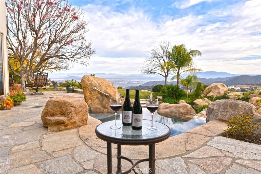 38280 Vía Majorca Murrieta, CA 92562 - Photo 16 of 75