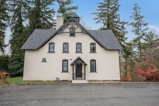 $6,500 | 10 Oak Street, Morristown, NJ 07960