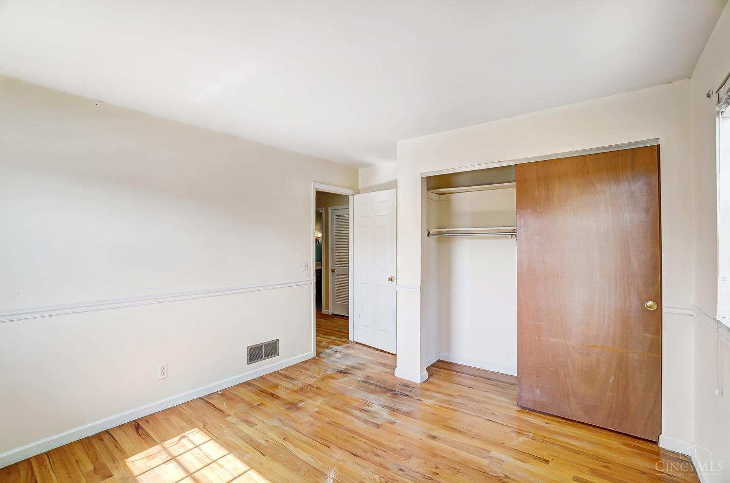 4308 Turf Lane Cincinnati, OH 45211 - Photo 32 of 46