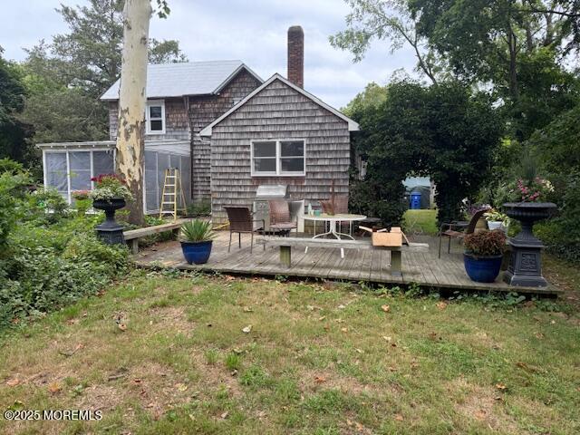 548 Hill Road Toms River, NJ 08753 - Photo 4 of 16 a front view of a house with garden
