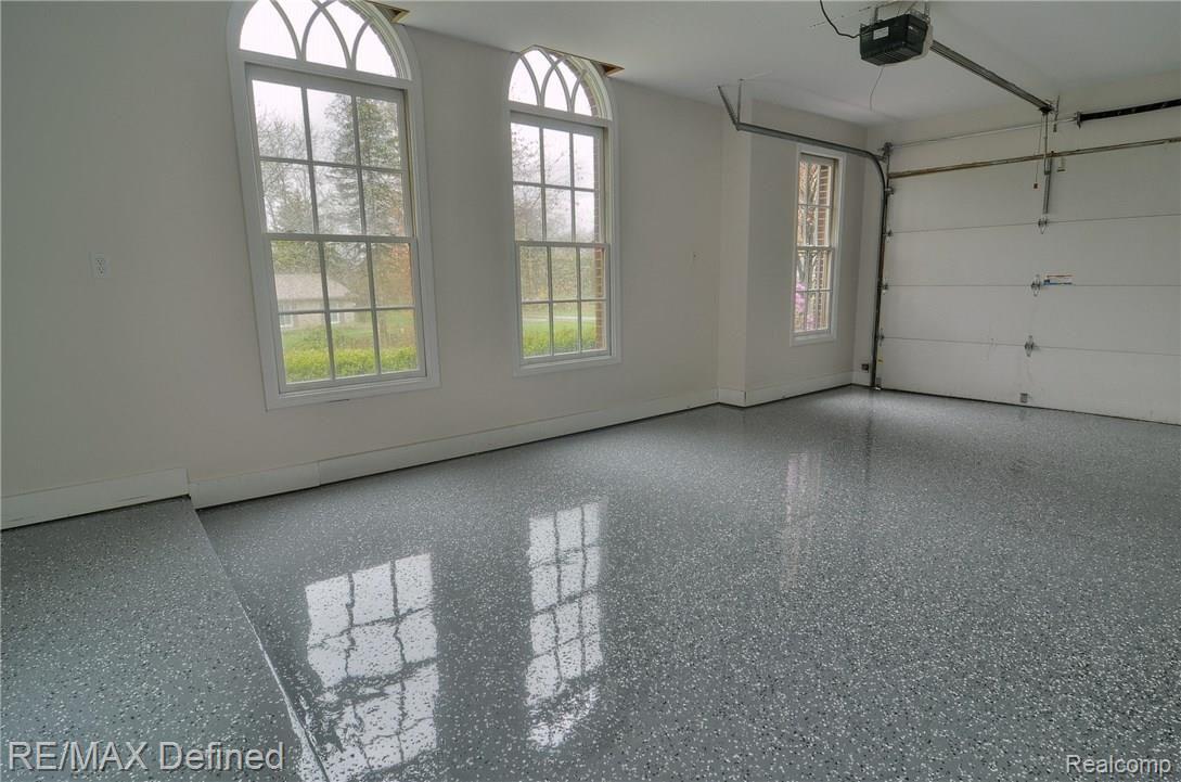 4237 Fieldbrook Road West Bloomfield, MI 48323 - Photo 37 of 41 Garage_Interior.jpg