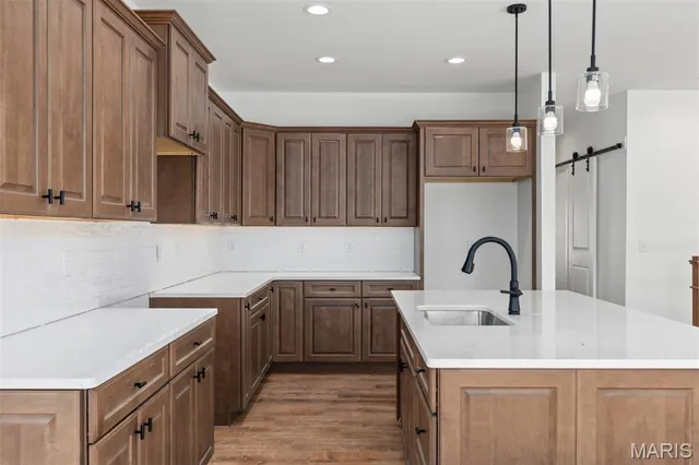 $549,000 | 1510 Kathleen Drive, Staunton, IL 62088