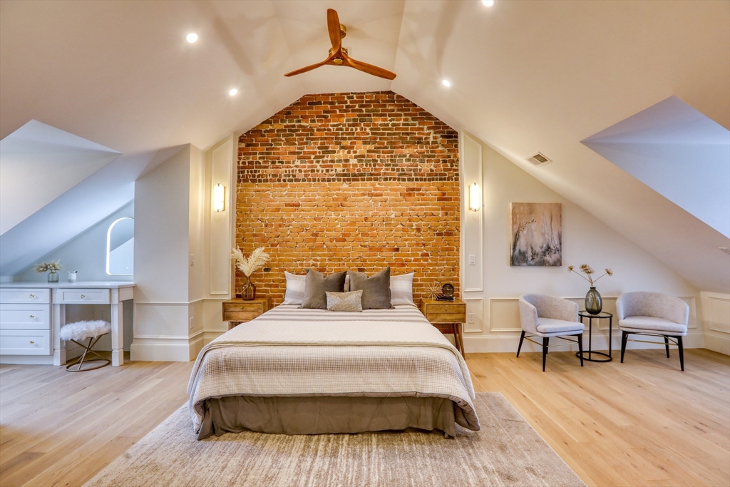 16 Chestnut Street Boston, MA 02129 - Photo 13 of 39 Gallery Image 13