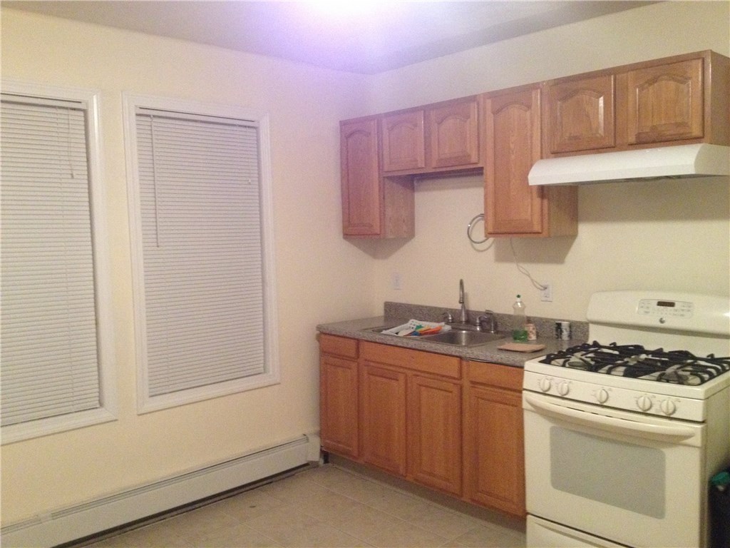23 Bennett Street Woonsocket, RI 02895 - Photo 7 of 35 Gallery Image 7