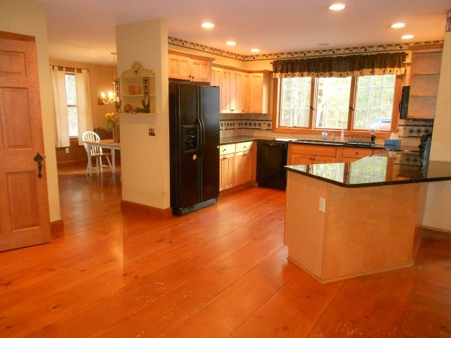 10 Henderson Road Gilford, NH 03249 - Photo 4 of 30