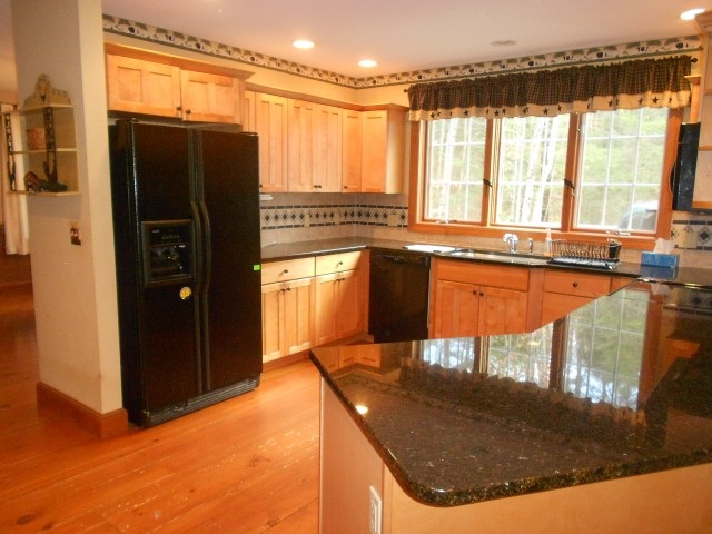 10 Henderson Road Gilford, NH 03249 - Photo 6 of 30