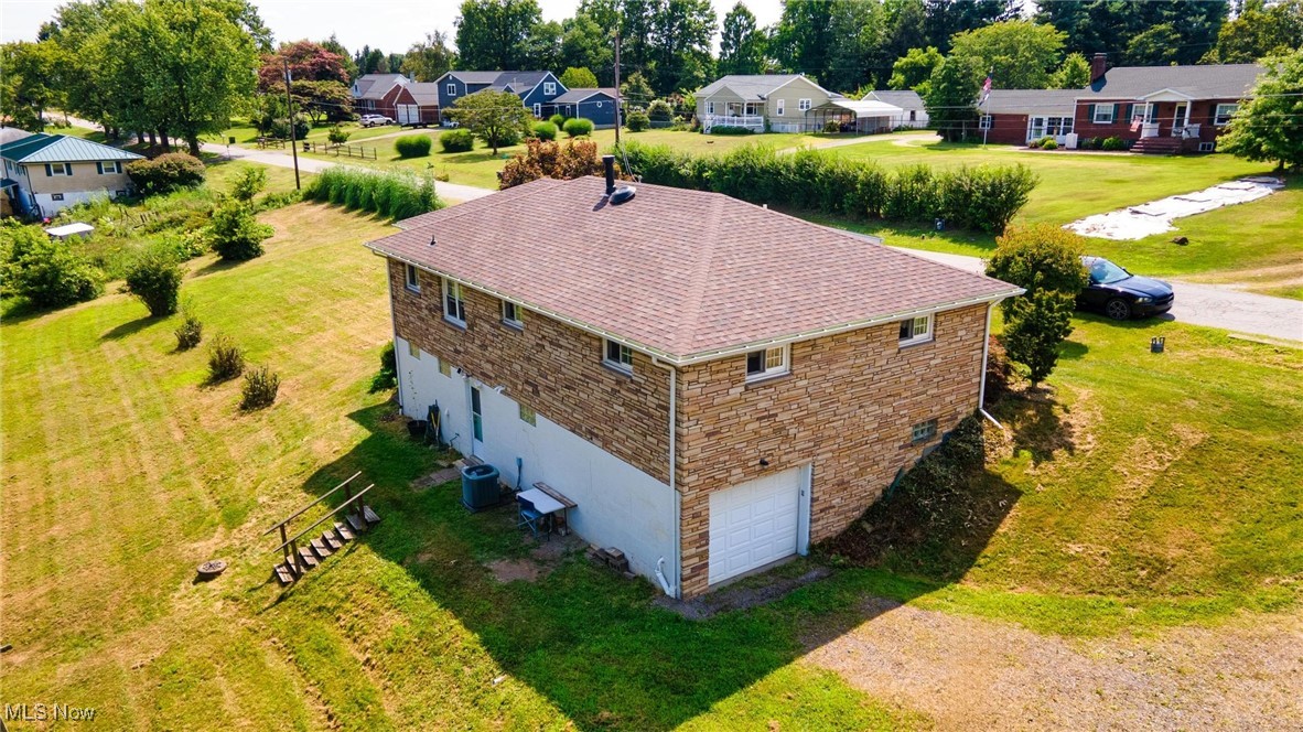 1463 Hall's Road Colliers, WV 26035 - Photo 4 of 45