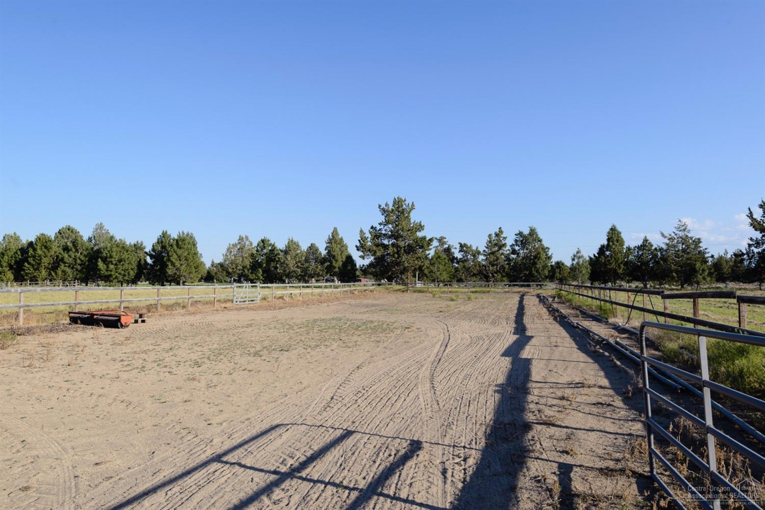 25360 Walker Road Bend, OR 97701 - Photo 23 of 25 Additional Photo