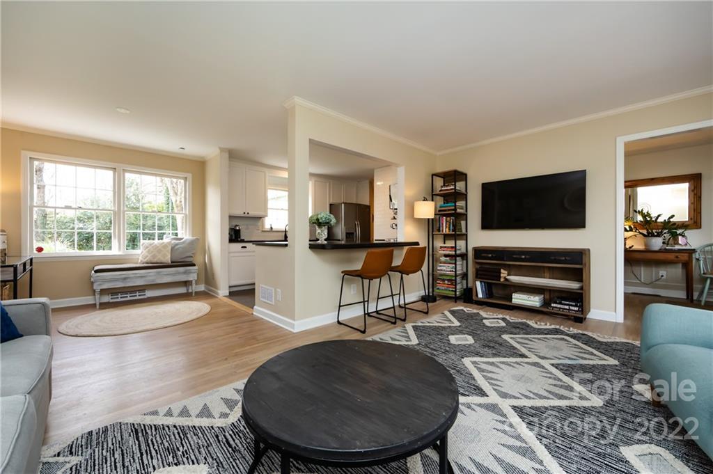 4032 Rutherford Drive Charlotte, NC 28210 - Photo 12 of 48 Gallery Image 12