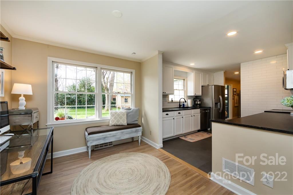 4032 Rutherford Drive Charlotte, NC 28210 - Photo 16 of 48 Gallery Image 16