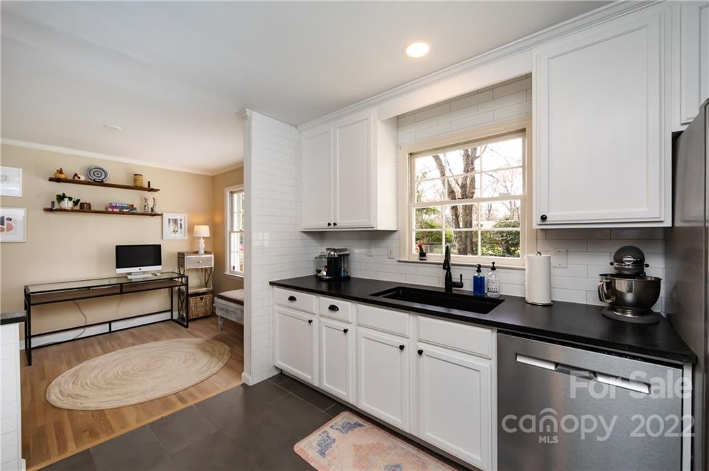 4032 Rutherford Drive Charlotte, NC 28210 - Photo 17 of 48 Gallery Image 17