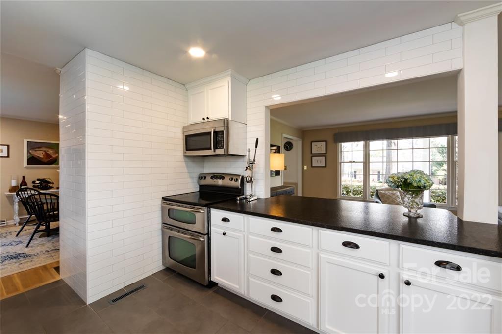 4032 Rutherford Drive Charlotte, NC 28210 - Photo 19 of 48 Gallery Image 19