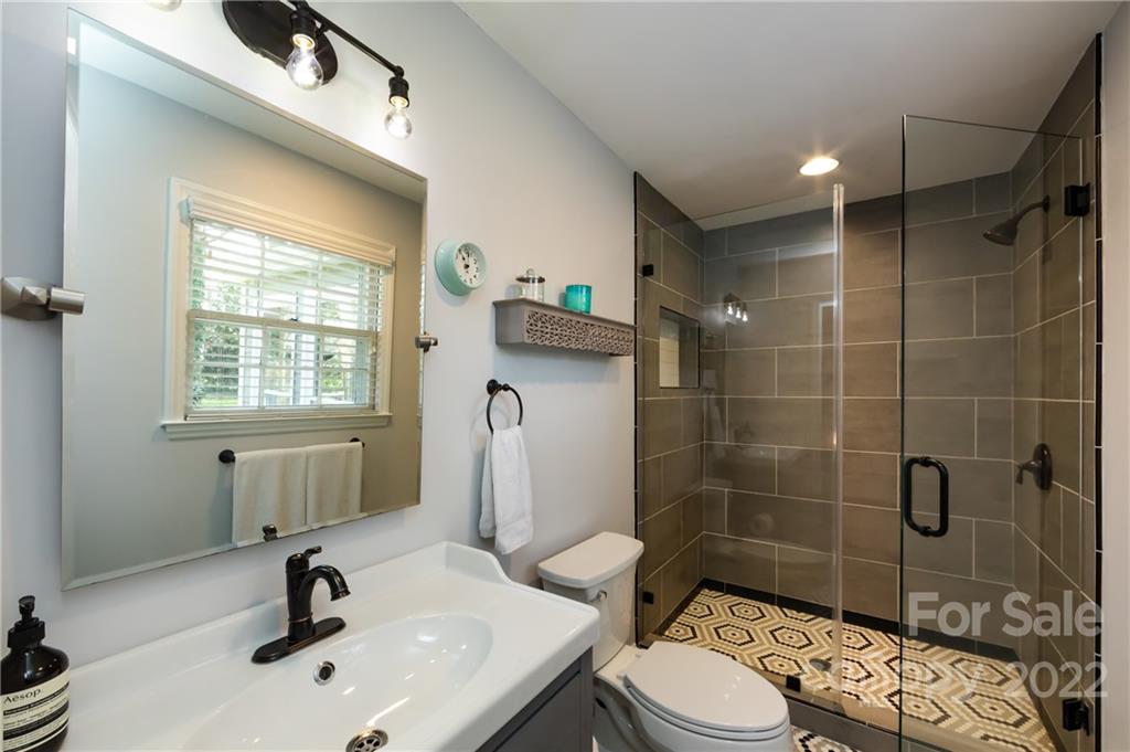 4032 Rutherford Drive Charlotte, NC 28210 - Photo 29 of 48 Gallery Image 29