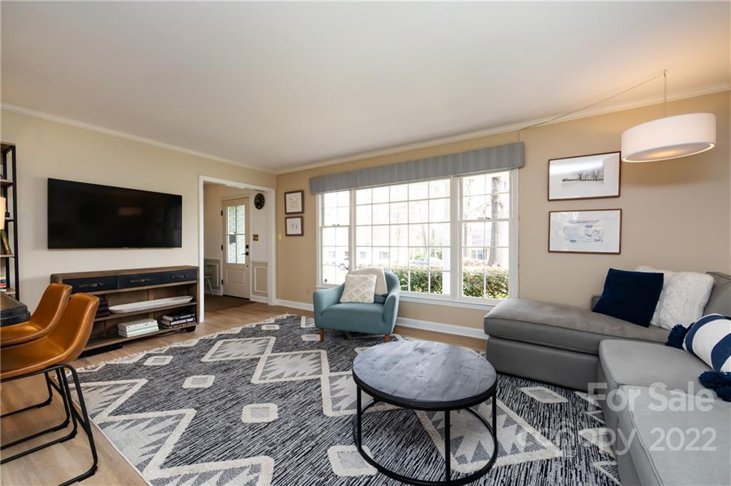 4032 Rutherford Drive Charlotte, NC 28210 - Photo 8 of 48 Gallery Image 8