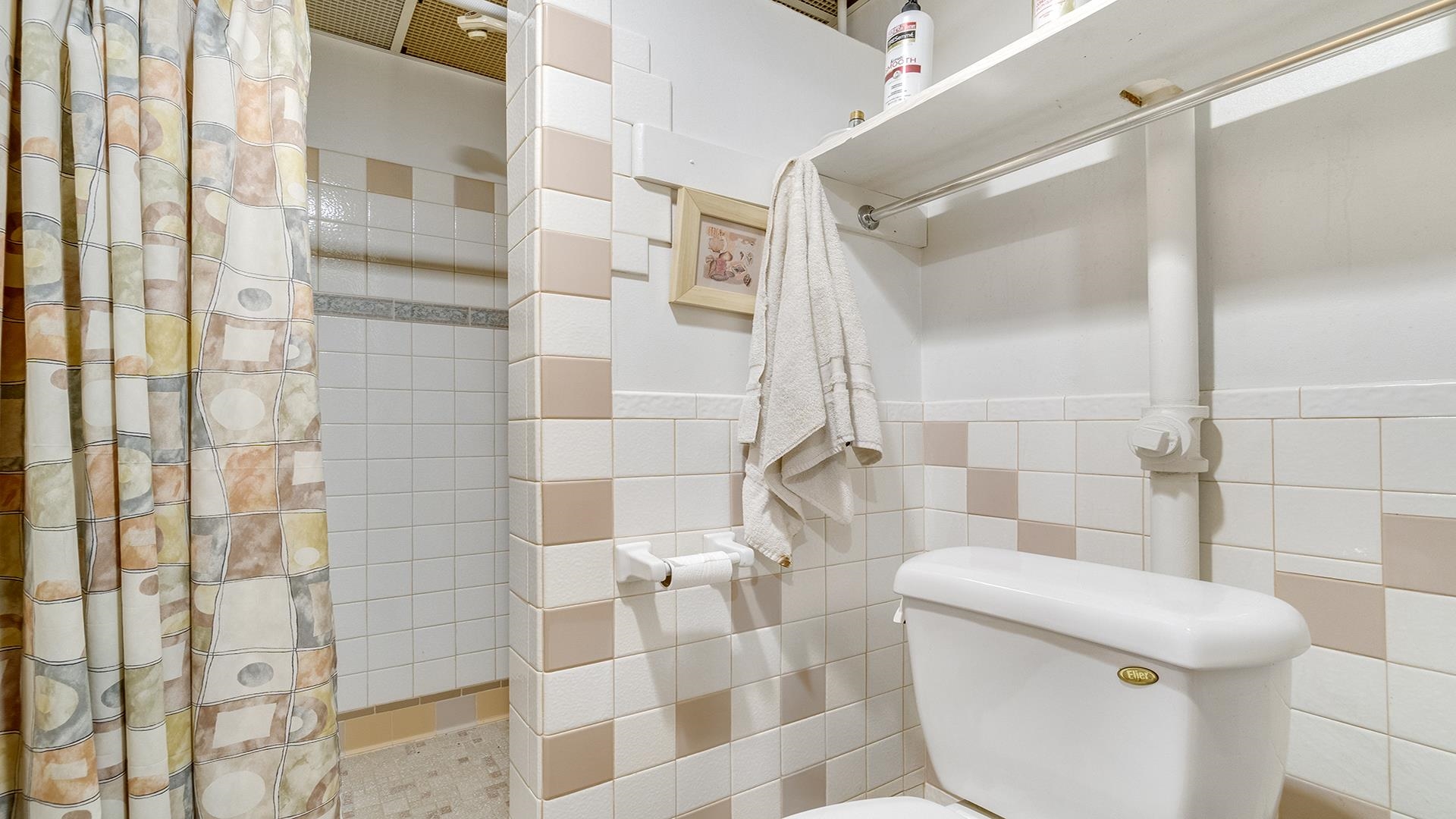 809 North Alpine Road Rockford, IL 61107 - Photo 25 of 48 a bathroom with a sink and toilet