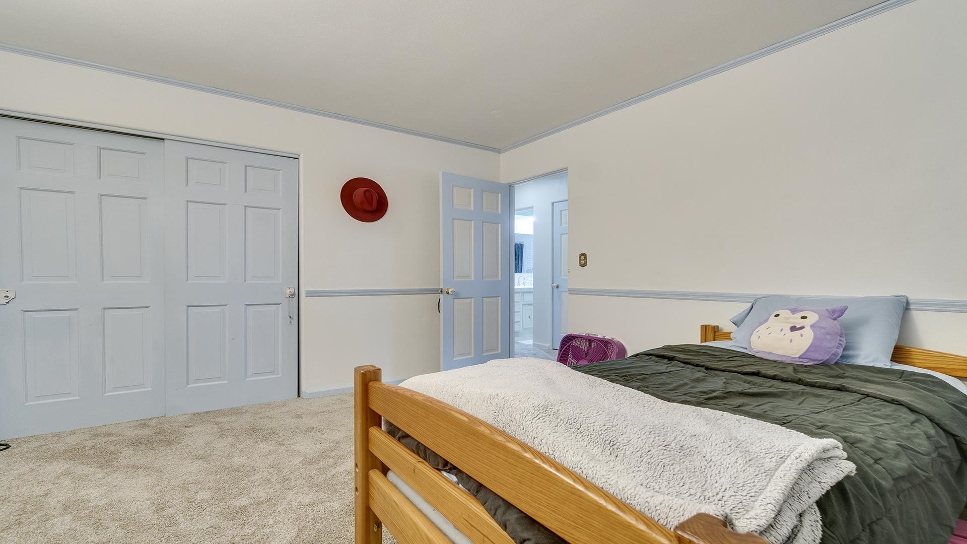809 North Alpine Road Rockford, IL 61107 - Photo 45 of 48 a bedroom with a bed and a cabinets