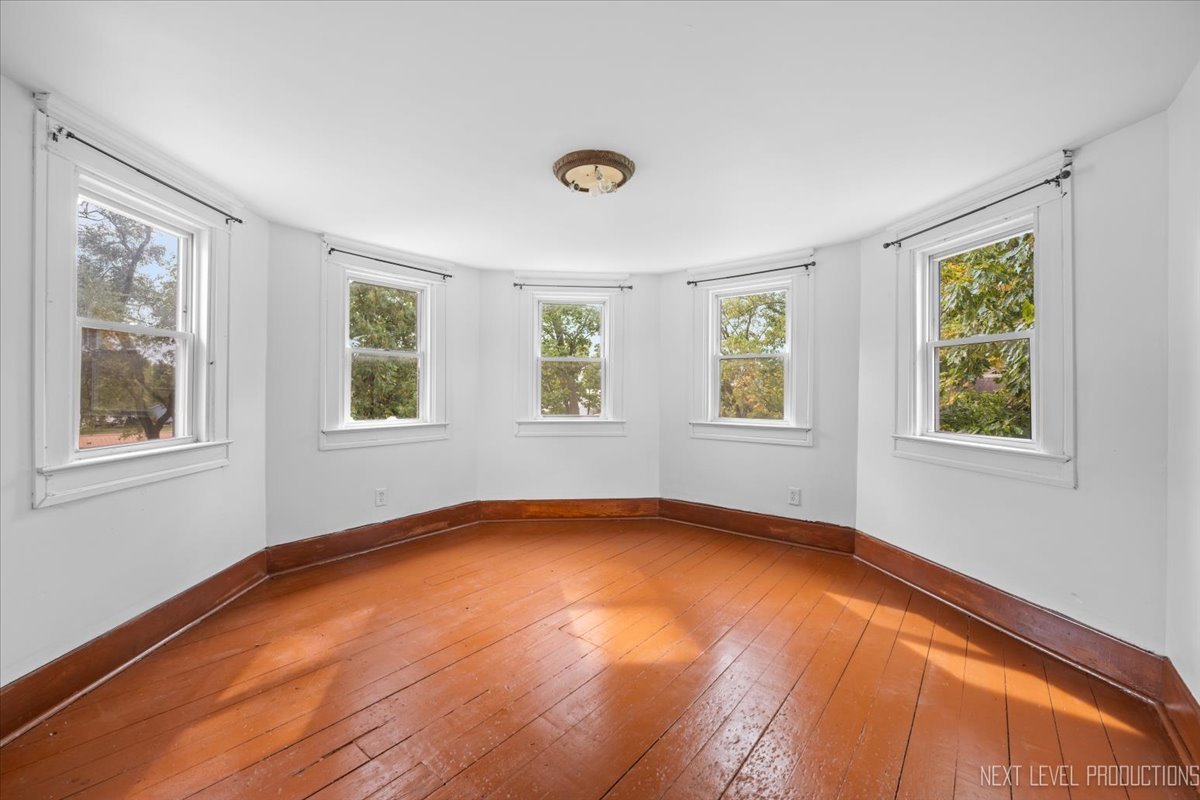 321 East Main Street Plano, IL 60545 - Photo 14 of 24