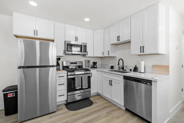 $800 | 1730 Vista Del Valle Boulevard, Unit 1 ROOM FOR RENT IN 3, El Cajon, CA 92019