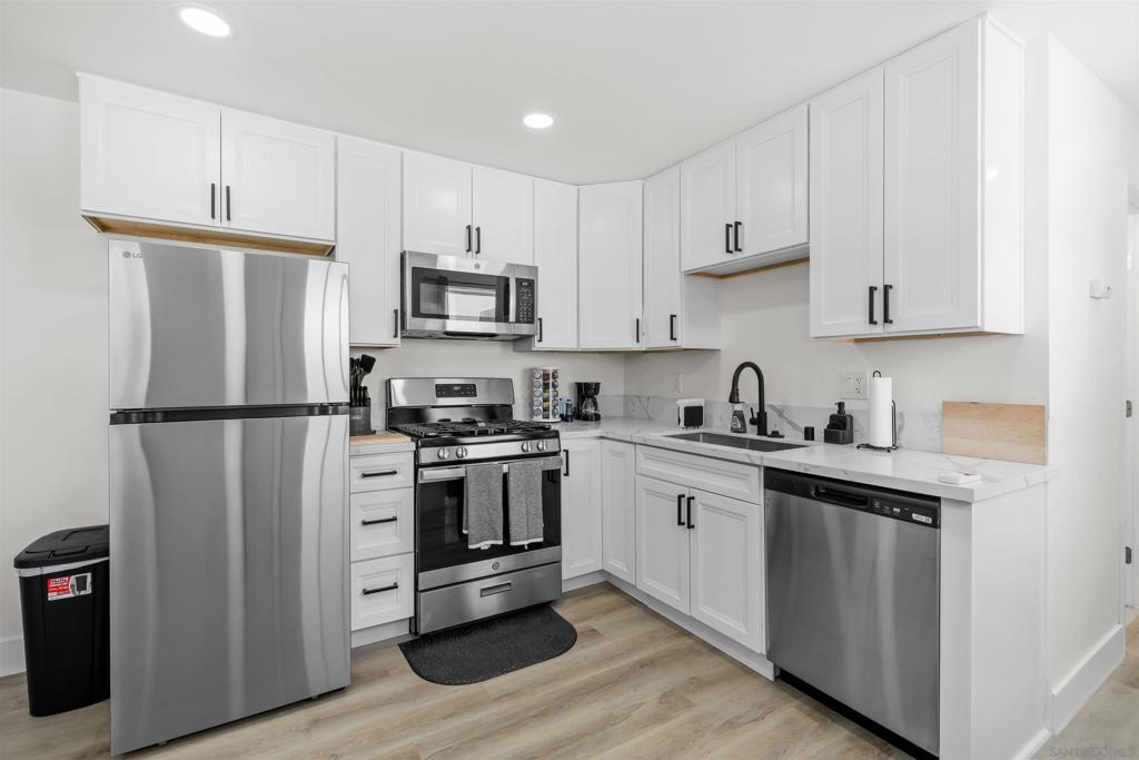 1730 Vista Del Valle Boulevard, Unit 1 ROOM FOR RENT IN 3 El Cajon, CA 92019 - Photo 12 of 36