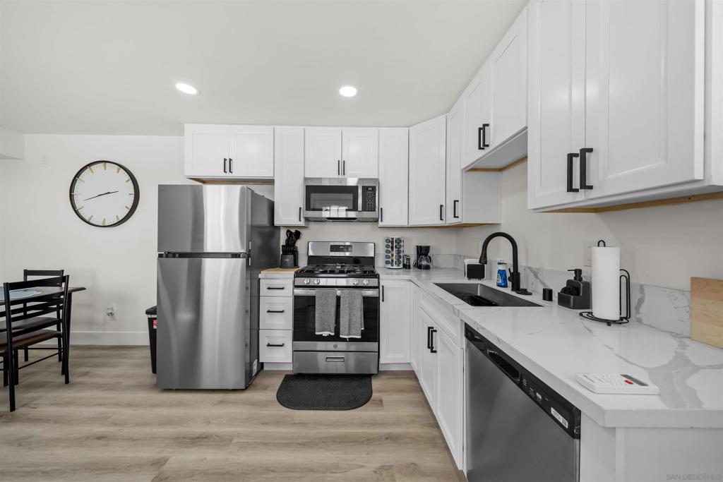 1730 Vista Del Valle Boulevard, Unit 1 ROOM FOR RENT IN 3 El Cajon, CA 92019 - Photo 14 of 36