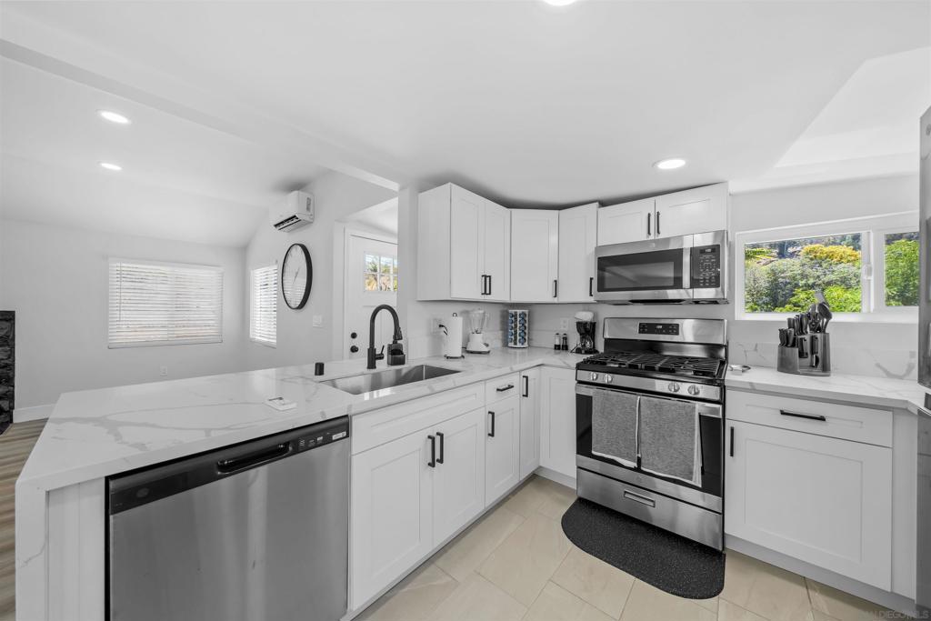 1730 Vista Del Valle Boulevard, Unit 1 ROOM FOR RENT IN 3 El Cajon, CA 92019 - Photo 28 of 36