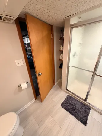 $3,300 | 137 Richard Avenue, Elmhurst, IL 60126