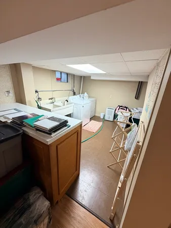 $3,300 | 137 Richard Avenue, Elmhurst, IL 60126