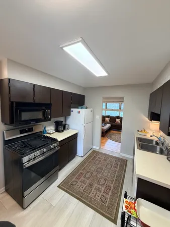 $3,300 | 137 Richard Avenue, Elmhurst, IL 60126