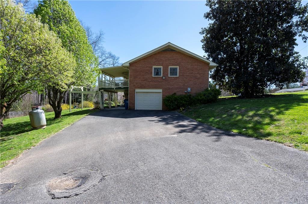 109 Daiquiri Road Mount Airy, NC 27030 - Photo 41 of 50 Gallery Image 41