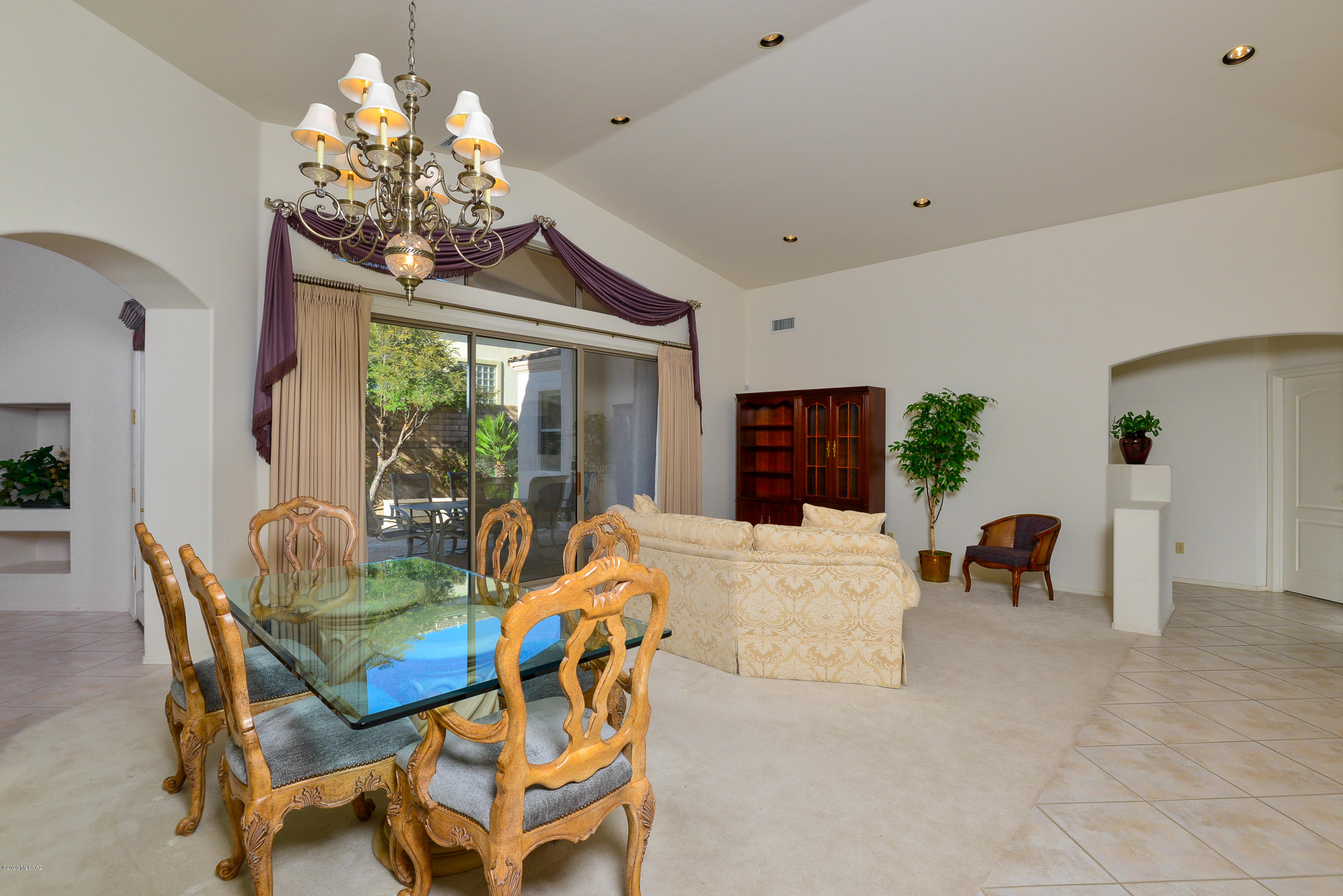 5275 Spring View Drive Tucson, AZ 85749 - Photo 3 of 42 Gallery Image 3