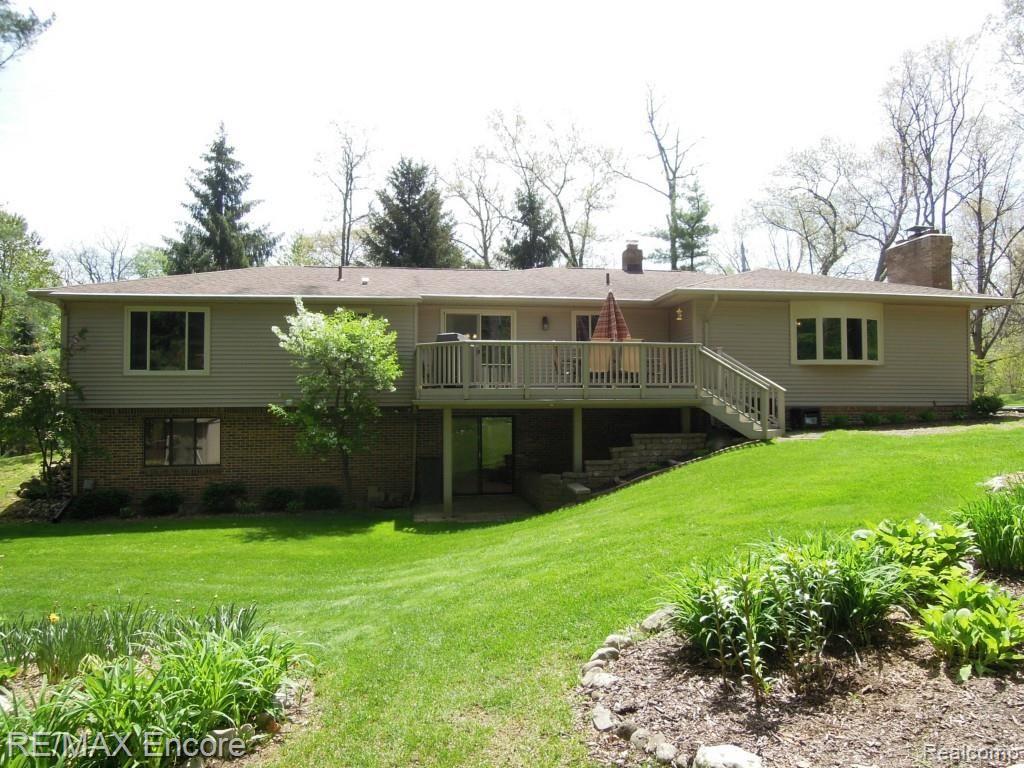 9700 Clark Road Davisburg, MI 48350 - Photo 7 of 50 DSCN0357.jpg