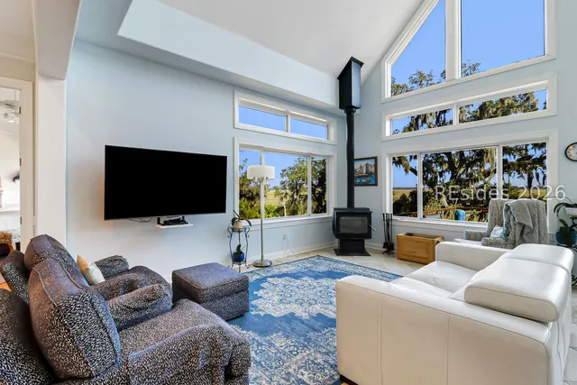 $1,095,000 | 347 Broadview Drive, Ridgeland, SC 29936