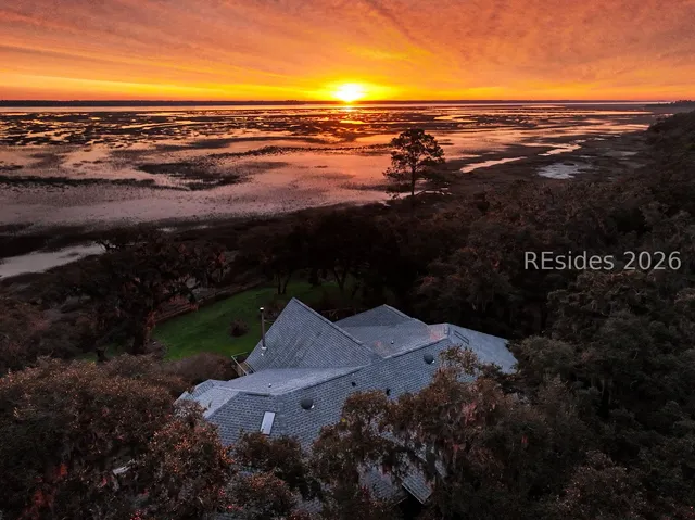 $1,095,000 | 347 Broadview Drive, Ridgeland, SC 29936