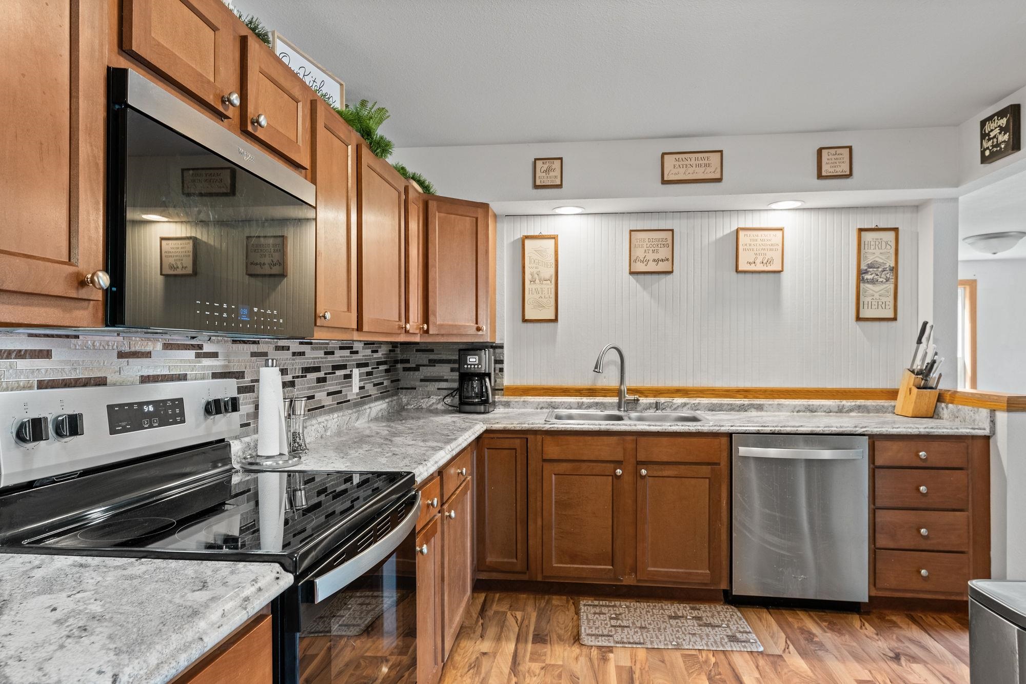 S2592 Schepp Road Baraboo, WI 53913 - Photo 12 of 53 Gallery Image 12
