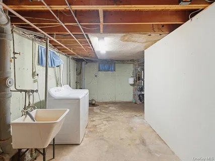 $999,000 | 100 Bayberry Avenue, Garden City, NY 11530