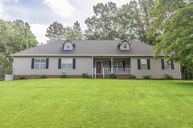 $264,900 | 262 Countrywood Drive, Selmer, TN 38375