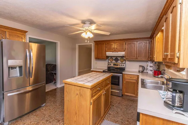 $264,900 | 262 Countrywood Drive, Selmer, TN 38375