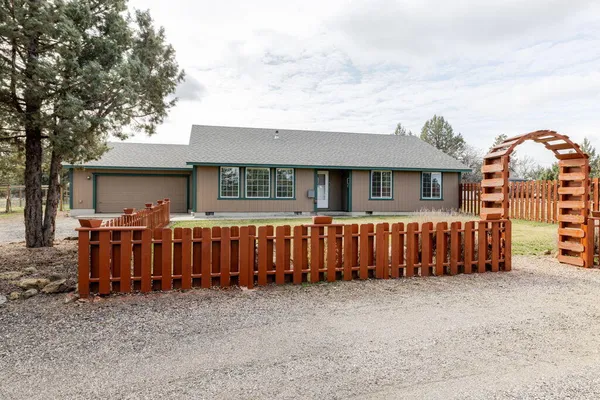 $499,975 | 12592 Southwest Wheatgrass Loop South, Terrebonne, OR 97760