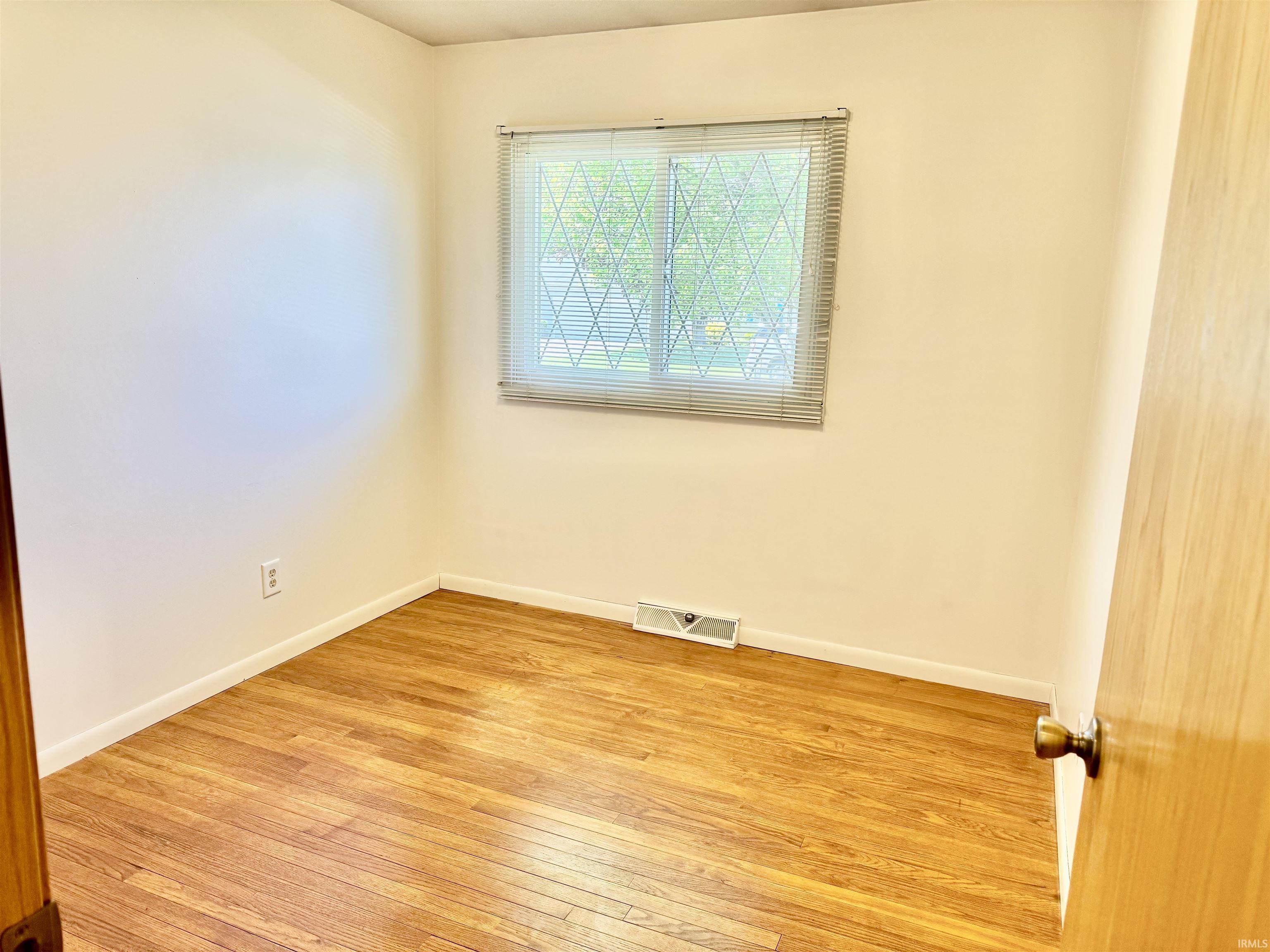1214 Rochester Boulevard Rochester, IN 46975 - Photo 14 of 24 Gallery Image 14